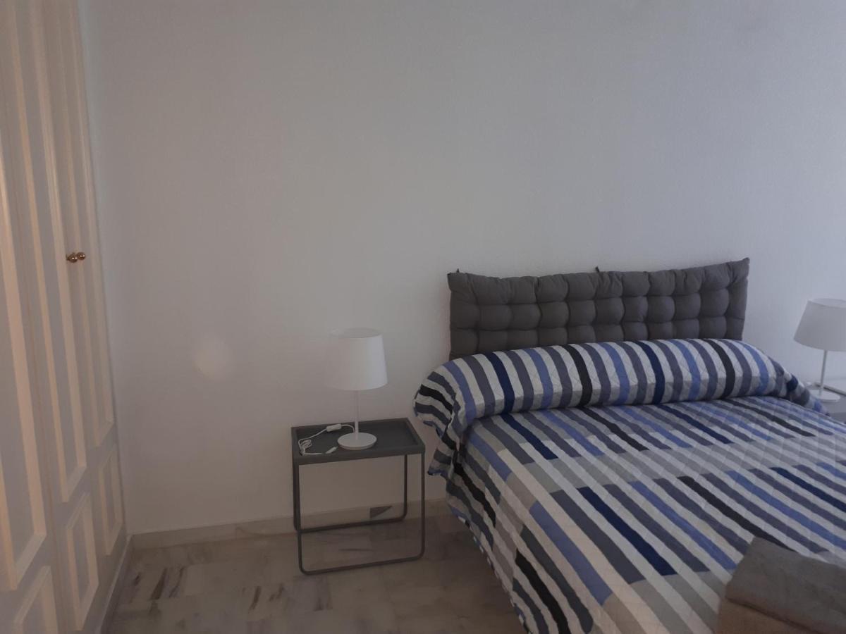 Apartment In Costa Del Sol With Large Terrace For 9 People Rincon de la Victoria Exterior photo