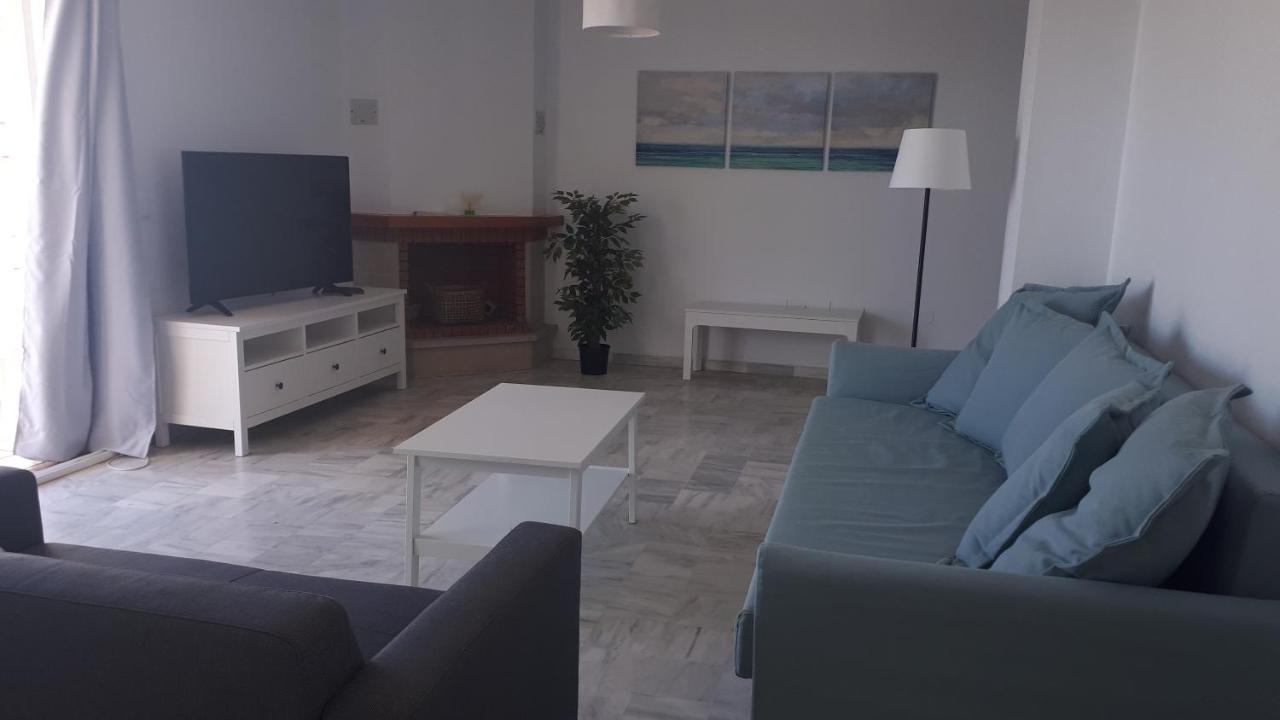 Apartment In Costa Del Sol With Large Terrace For 9 People Rincon de la Victoria Exterior photo